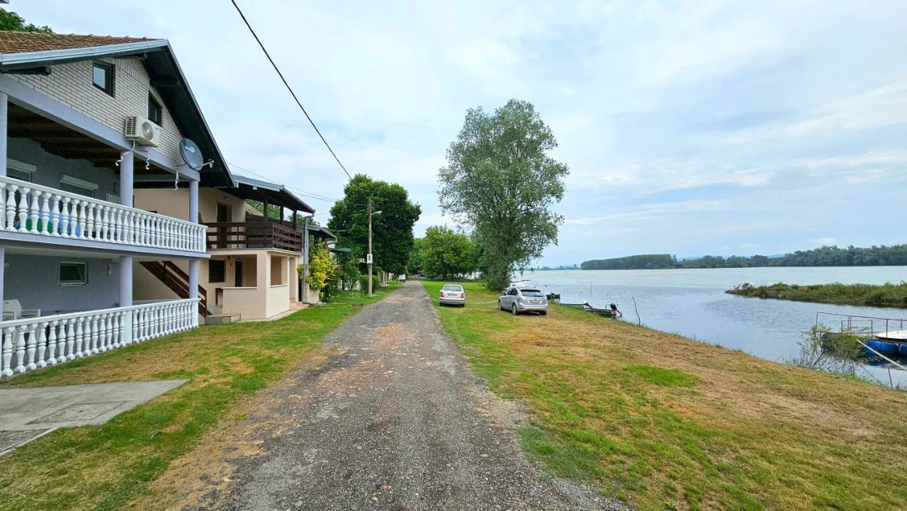 River View - Danube Celarevo 外观 照片